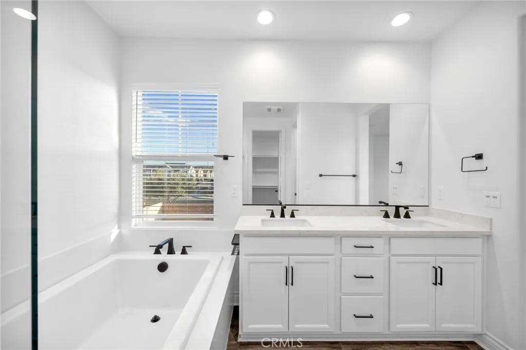 32129 Dymondia Way, Temecula, California 92591 home-pic-22